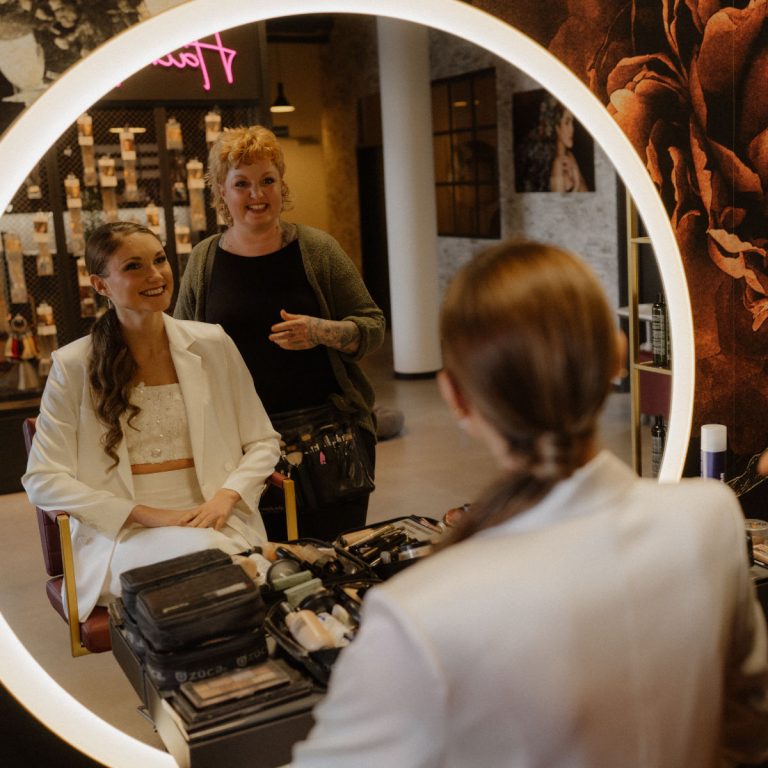 Make-up Workshop - Schminkkurs Frankfurt - Foto: Viktoria Press Styling: GET UR LOOK Isabelle Martens